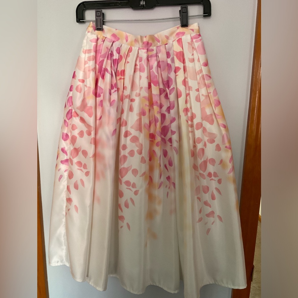 Women’s skirt